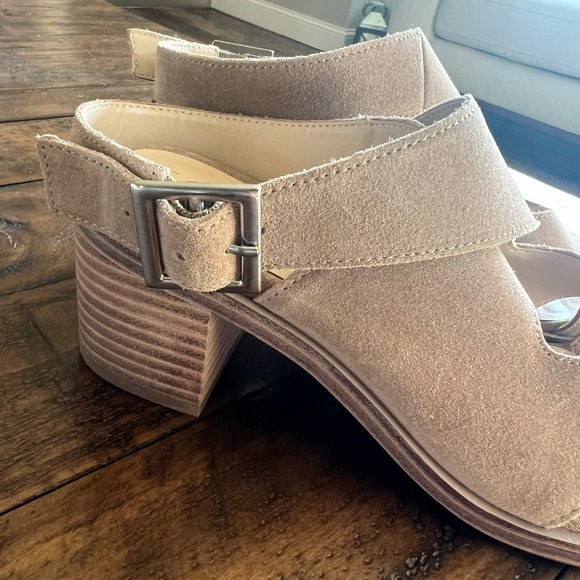 Sole Society Tresey Block Heels - Picture 4 of 9